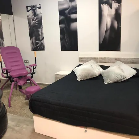 Carihuela 5 *